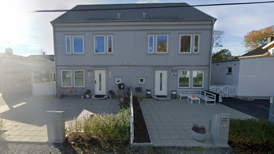 Solbackavägen 21 (C och D) och 23 (A)